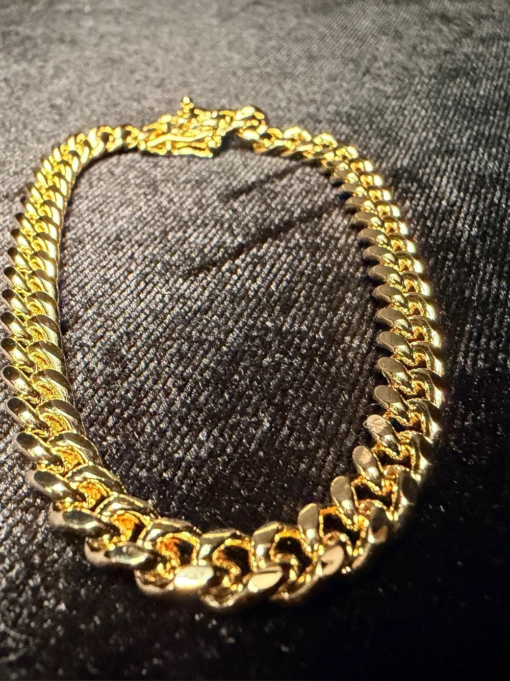 Cuban Bracelet 8.5in 6.3MM 14K Premium Finish w/Box Lock. Brand New.
